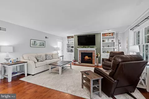 1446 E Maple St, Palmyra, PA 17078 photo 12