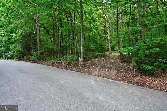 136 Laurel Dr, Fredericksburg, PA 17026