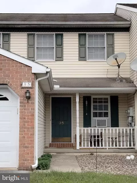 35 Arrow Ct, Jonestown, PA 17038