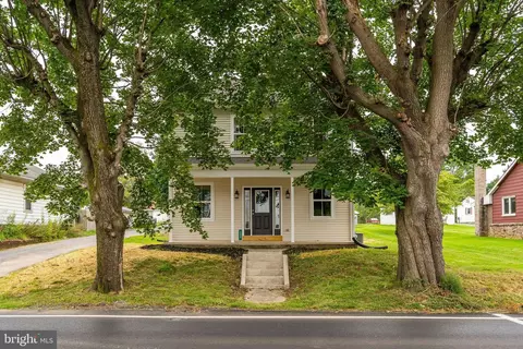 300 W Main St, Newmanstown, PA 17073