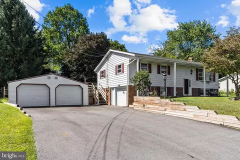 1649 N 8th Ave, Lebanon, PA 17046