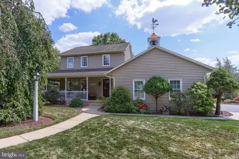 200 Clover Ln, Palmyra, PA 17078