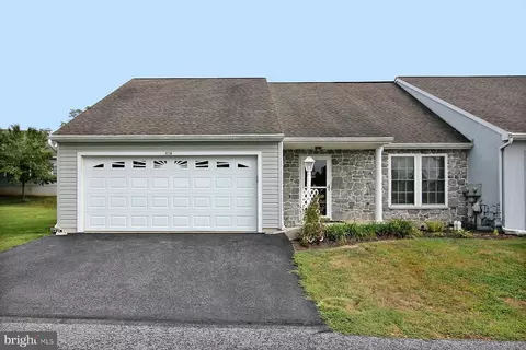 608 Mulberry Ln, Lebanon, PA 17046