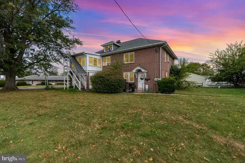 522 W Cherry St, Palmyra, PA 17078