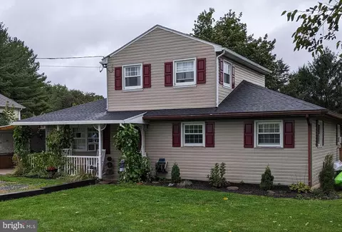 151 Mountville Dr, Lebanon, PA 17046