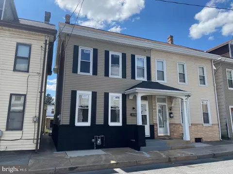 313 S 5th St, Lebanon, PA 17042