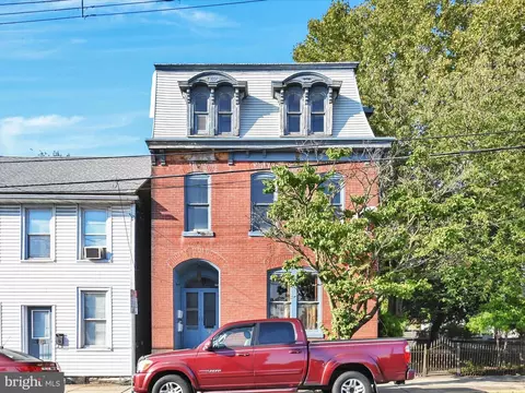 123 W Main Ave, Myerstown, PA 17067