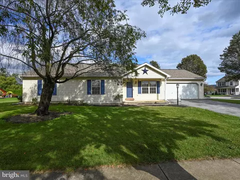 19 Judy Ln, Richland, PA 17087