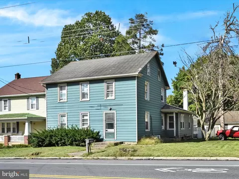 2747 Horseshoe Pike, Palmyra, PA 17078