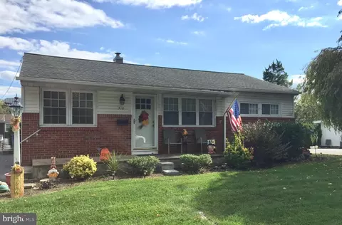 310 E Pershing Ave, Lebanon, PA 17042