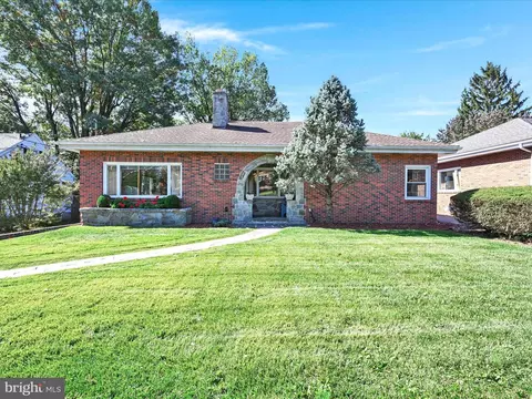 1015 Quentin Rd, Lebanon, PA 17042
