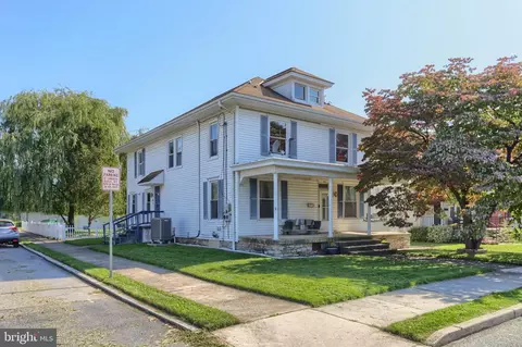 554-556 N Chestnut St, Palmyra, PA 17078