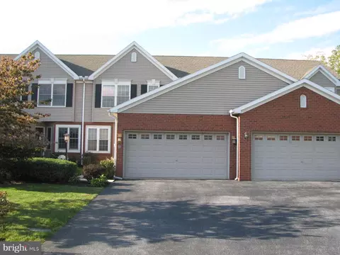 83 Pin Oak St, Palmyra, PA 17078
