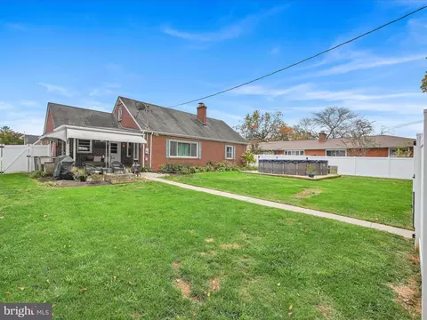 511 E Oak St, Palmyra, PA 17078 photo 26