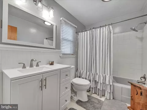 511 E Oak St, Palmyra, PA 17078 photo 15