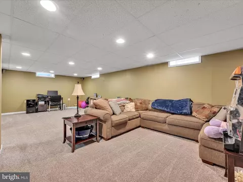 511 E Oak St, Palmyra, PA 17078 photo 22