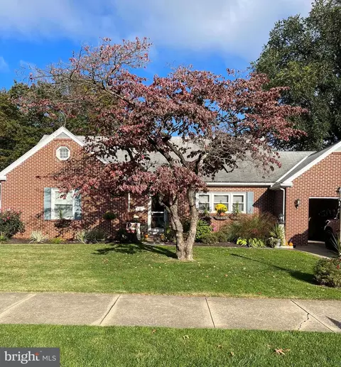 511 E Oak St, Palmyra, PA 17078