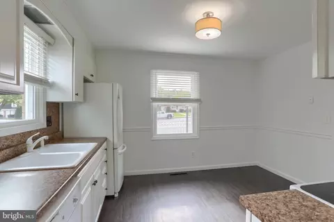 935 E Maple St, Palmyra, PA 17078 photo 8