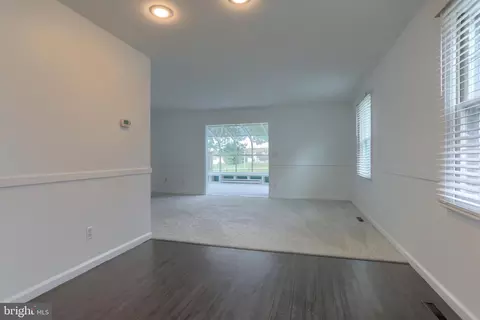 935 E Maple St, Palmyra, PA 17078 photo 9