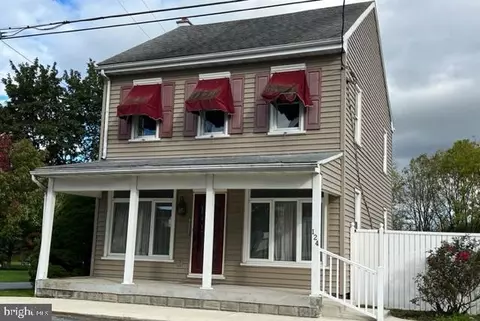124 N Pine Grove St, Fredericksburg, PA 17026