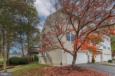 141 Woodside Ct, Annville, PA 17003