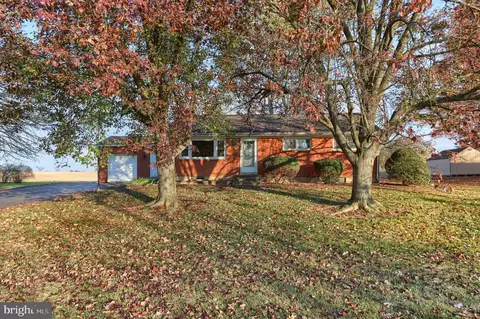 16 Mine Rd, Lebanon, PA 17042
