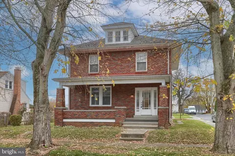 150 W Sheridan Ave, Annville, PA 17003