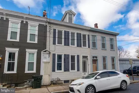 225 S 5th St, Lebanon, PA 17042