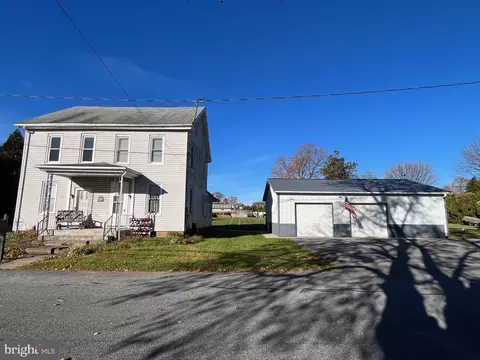 31 Locust Ln, Lebanon, PA 17042