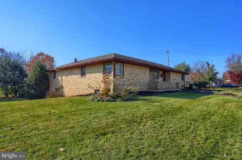 464 Jonestown Rd, Jonestown, PA 17038