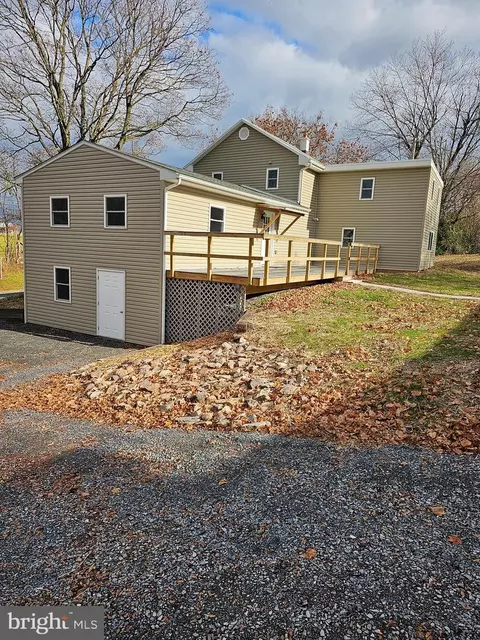 10685 Jonestown Rd, Annville, PA 17003