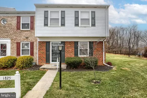1825 Carlton Dr, Lebanon, PA 17042
