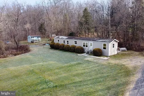700 Jubilee Ln, Hershey, PA 17033