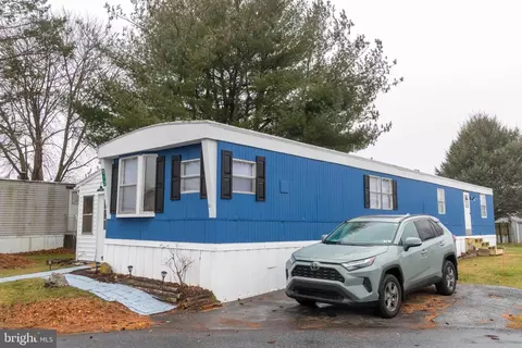 513 Palm City Park, Annville, PA 17003