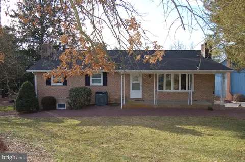 129 Camp Meeting Rd, Jonestown, PA 17038