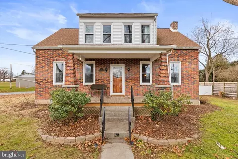 43 Locust Ln, Lebanon, PA 17042