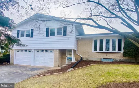 1131 S Prince St, Palmyra, PA 17078