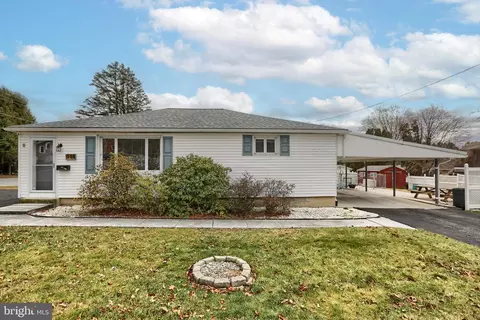 944 York St, Lebanon, PA 17042
