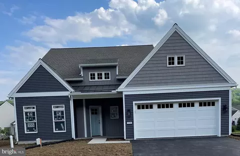 1030 Stanford Dr #155, Lebanon, PA 17042