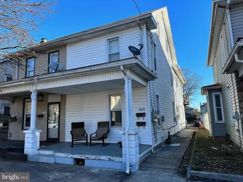 144 N Chestnut St, Palmyra, PA 17078