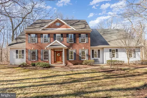 103 Iron Valley Dr, Lebanon, PA 17042