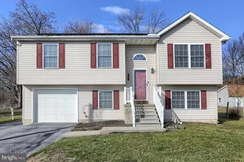 933 Reinoehl St, Lebanon, PA 17046