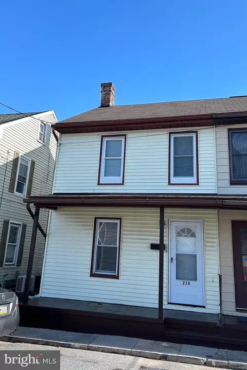 218 S 6th Ave, Lebanon, PA 17042
