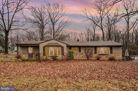 230 E Kercher Ave, Lebanon, PA 17046