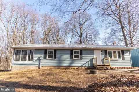 612 S Mount Pleasant Rd, Lebanon, PA 17042