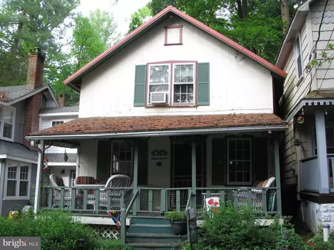 203 6th St, Mount Gretna, PA 17064