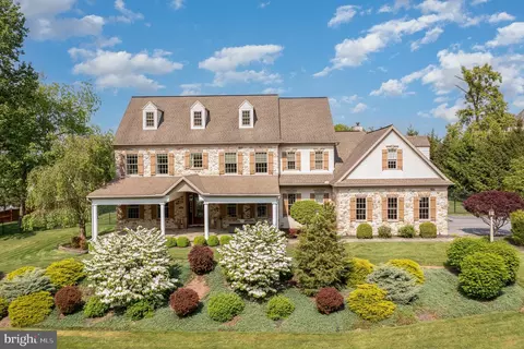75 White Tail Ln, Palmyra, PA 17078