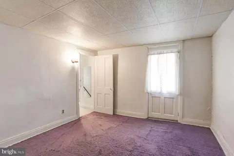 Bedroom - 326 E 328 E Cherry St, Palmyra, PA 17078 photo 3 of 11