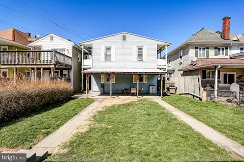 Exterior - 326 E 328 E Cherry St, Palmyra, PA 17078 photo 9 of 10