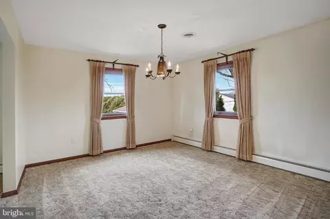 Dining - 1025 E Cherry St, Palmyra, PA 17078 photo 1 of 1